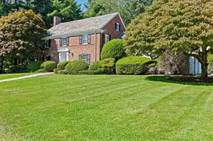 443 Chestnut, Newton, MA 02468 - Photo 2