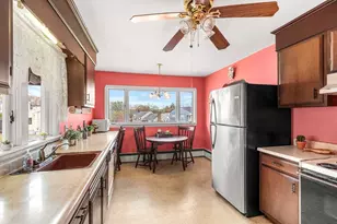 14 Wilson Rd, Wakefield, MA 01880 - Photo 2