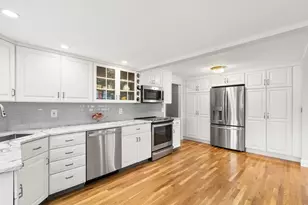 25 Lakeview Ave, Holbrook, MA 02343 - Photo 8