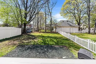 35 Boutelle St, Leominster, MA 01453 - Photo 34