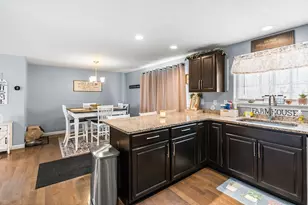 35 Boutelle St, Leominster, MA 01453 - Photo 2