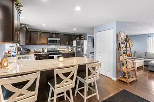 35 Boutelle St, Leominster, MA 01453 - Photo 6