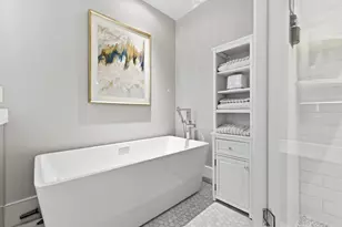 621 E 1st St, Boston, MA 02127 - Photo 22