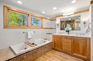 285 Fairmount Ave, Boston, MA 02136 - Photo 20