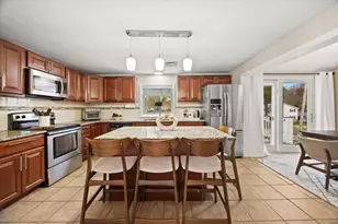 198 Highland St, Taunton, MA 02780 - Photo 20