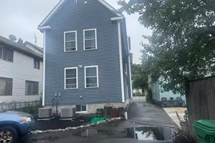 17 Cherry St, Medford, MA 02155 - Photo 6