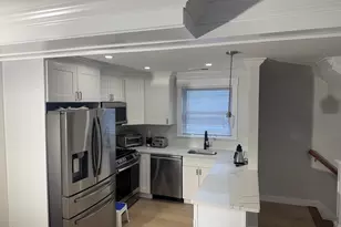17 Cherry St, Medford, MA 02155 - Photo 4