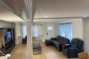 17 Cherry St, Medford, MA 02155 - Photo 10