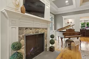 4 Abbott Lane, Bedford, MA 01730 - Photo 4