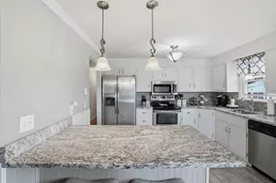 11 Duffy Dr, Taunton, MA 02780 - Photo 14