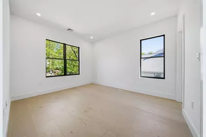 28 Chandler Pl, Newton, MA 02464 - Photo 18