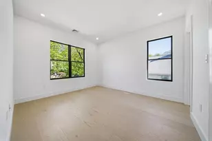 28 Chandler Pl, Newton, MA 02464 - Photo 18