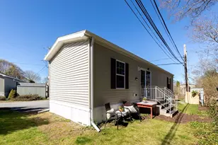 8 Swifts Beach Rd, Wareham, MA 02571 - Photo 2