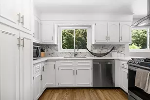 46 Juniper Dr, Saugus, MA 01906 - Photo 4
