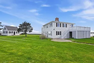 36 Alder St, Fairhaven, MA 02719 - Photo 4