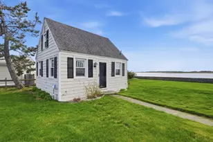 36 Alder St, Fairhaven, MA 02719 - Photo 32