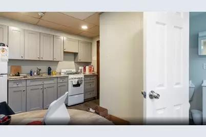 391 Waterman Ave, East Providence, RI 02914 - Photo 10