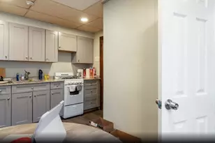 391 Waterman Ave, East Providence, RI 02914 - Photo 12