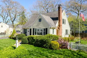 7 Arbutus Ave, Braintree, MA 02184 - Photo 2