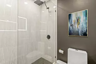 340 Meridian St, Boston, MA 02128 - Photo 10