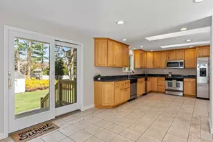 43 Perley Ave, Peabody, MA 01960 - Photo 10