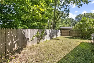 1060 Worcester St, Springfield, MA 01151 - Photo 14
