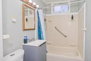 32 Chateaugay St, Chicopee, MA 01020 - Photo 20