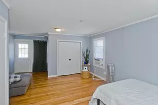 32 Chateaugay St, Chicopee, MA 01020 - Photo 10