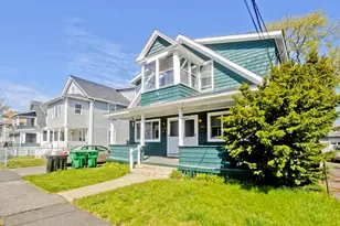 32 Chateaugay St, Chicopee, MA 01020 - Photo 2