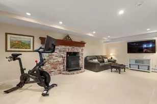 134 Candlewood Dr, Waltham, MA 02451 - Photo 22
