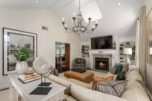 134 Candlewood Dr, Waltham, MA 02451 - Photo 12