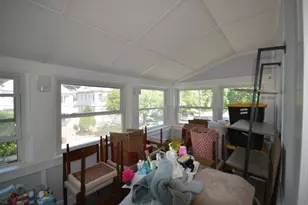 11 Hobson St, Boston, MA 02135 - Photo 20