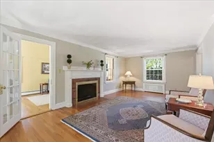 40 Woodard Rd, Boston, MA 02132 - Photo 8