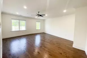 8 Island Ct, Easton, MA 02375 - Photo 8