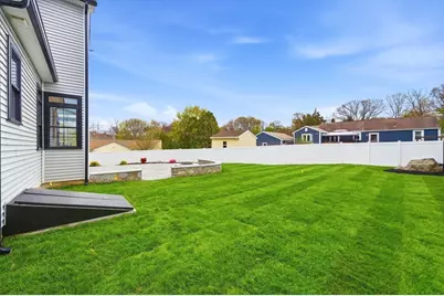 23 Day Cir, Woburn, MA 01801 - Photo 6