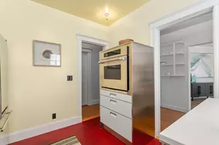 31 Linnaean St, Cambridge, MA 02138 - Photo 10