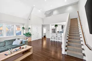 225 Dorchester St, Boston, MA 02127 - Photo 26