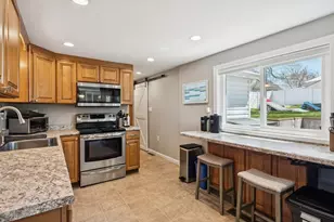 68 Marshall St, Billerica, MA 01821 - Photo 12