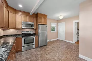 28 Garrison Ave, Haverhill, MA 01830 - Photo 4
