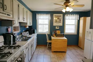 112 Durant St, Lowell, MA 01850 - Photo 6