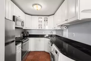 263 Commonwealth Ave, Boston, MA 02116 - Photo 4