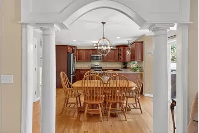 8 Carla Ln, Wilbraham, MA 01095 - Photo 10