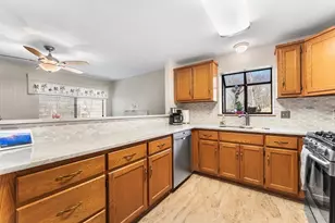 61 Clement Ct, Haverhill, MA 01832 - Photo 6
