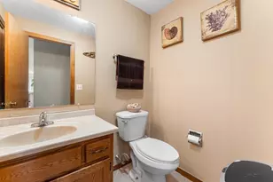 61 Clement Ct, Haverhill, MA 01832 - Photo 16