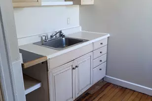 74 Pecker St, Haverhill, MA 01830 - Photo 6