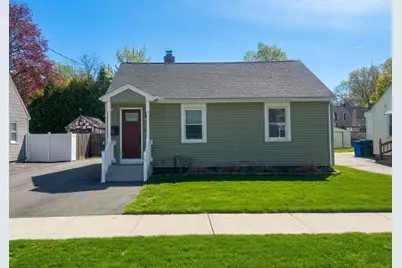 23 Gilman St, Springfield, MA 01118 - Photo 1