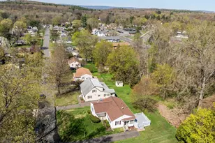 22 Buckingham Ave, West Springfield, MA 01089 - Photo 2