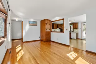 22 Buckingham Ave, West Springfield, MA 01089 - Photo 10