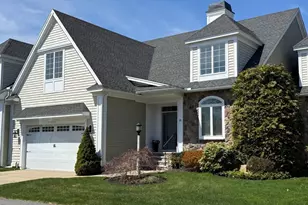 25 Crenshaw Ln, Andover, MA 01810 - Photo 2