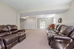 32 Steele St, Holden, MA 01520 - Photo 26